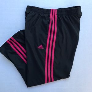 Adidas 3-stripe cropped / Capri pants