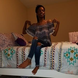 Meet your Posher, Alysia