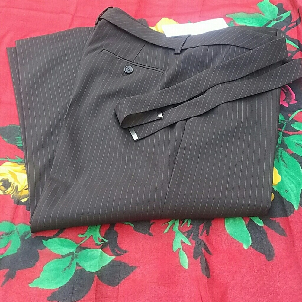 Calvin Klein Capri