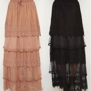 Black lace layered tiered skirt sz small