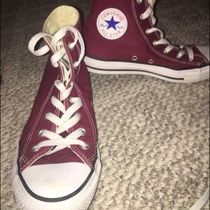 Maroon red converse