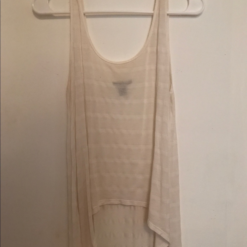Long high low tank top. Forever 21