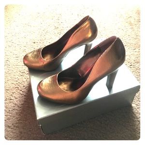 Bronze heels