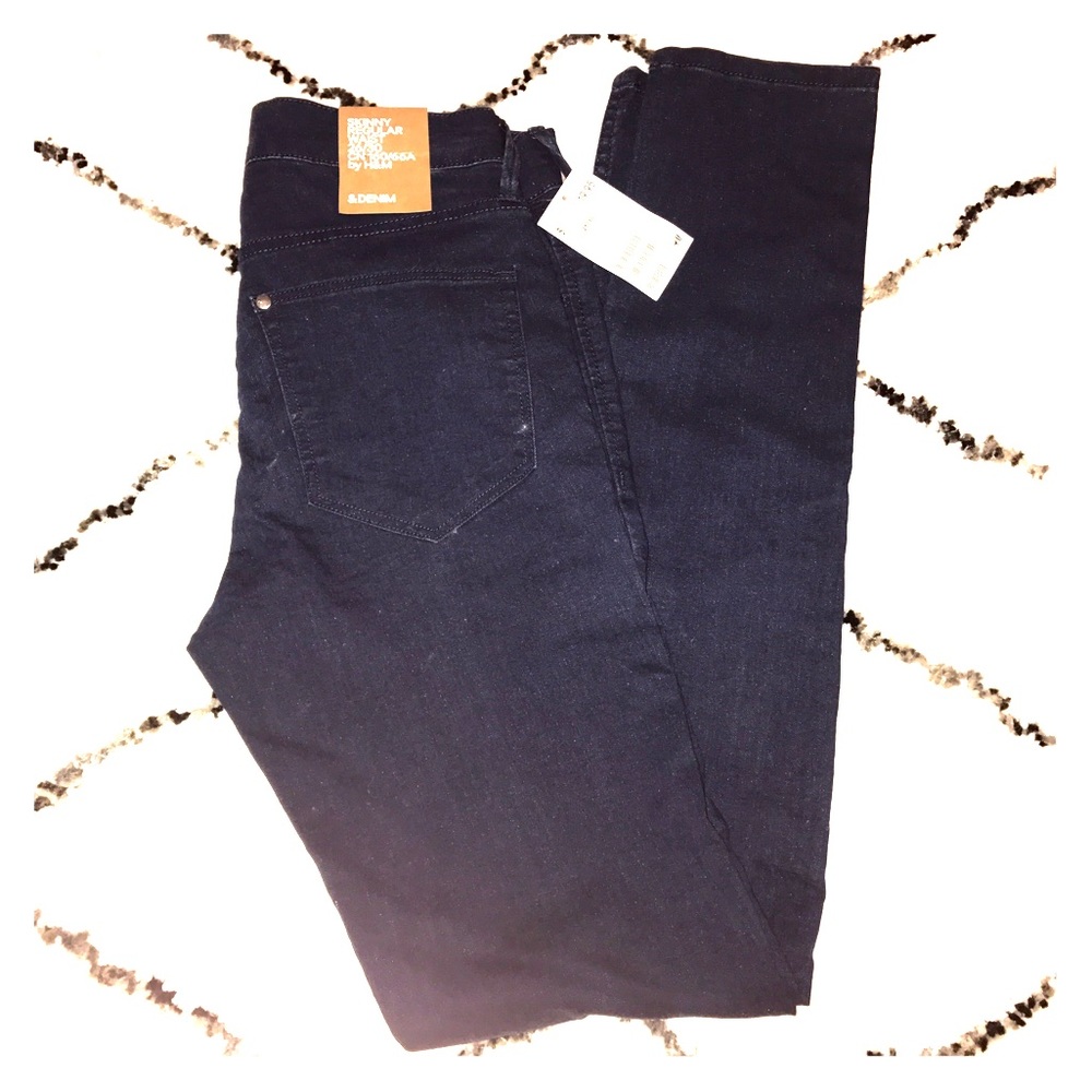 H&m size:26/30 jeans(never worn/tags)