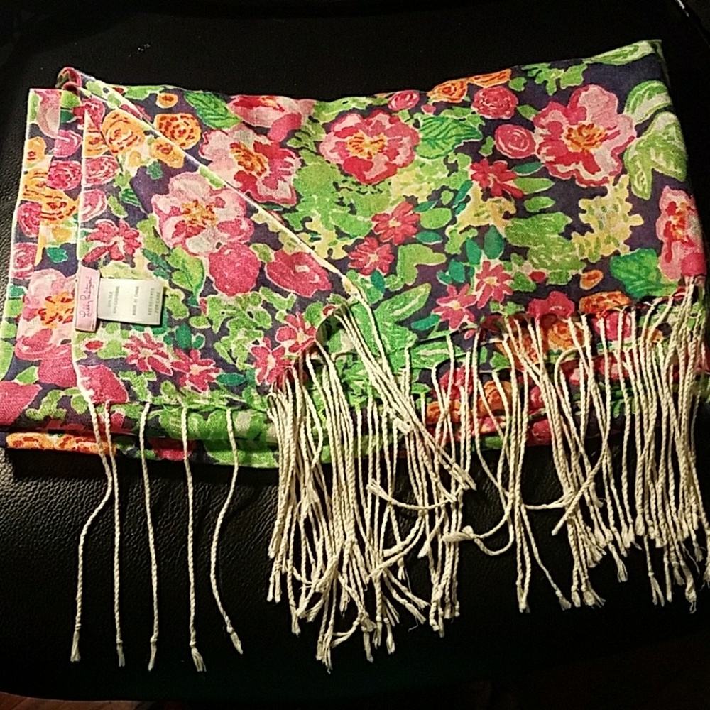 Floral print scarf