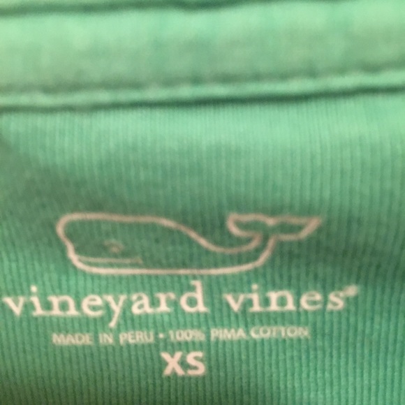 Vineyard vines shirt - Picture 3 of 4