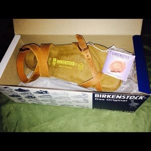 Yara Birkenstock Antique Brown size 38, size 8.