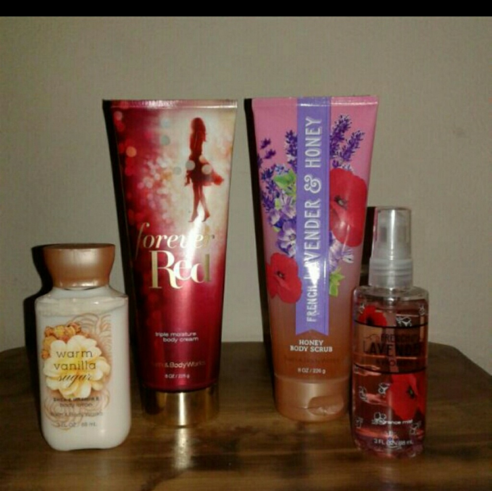 BATH AND BODY WORKS BUNDLE