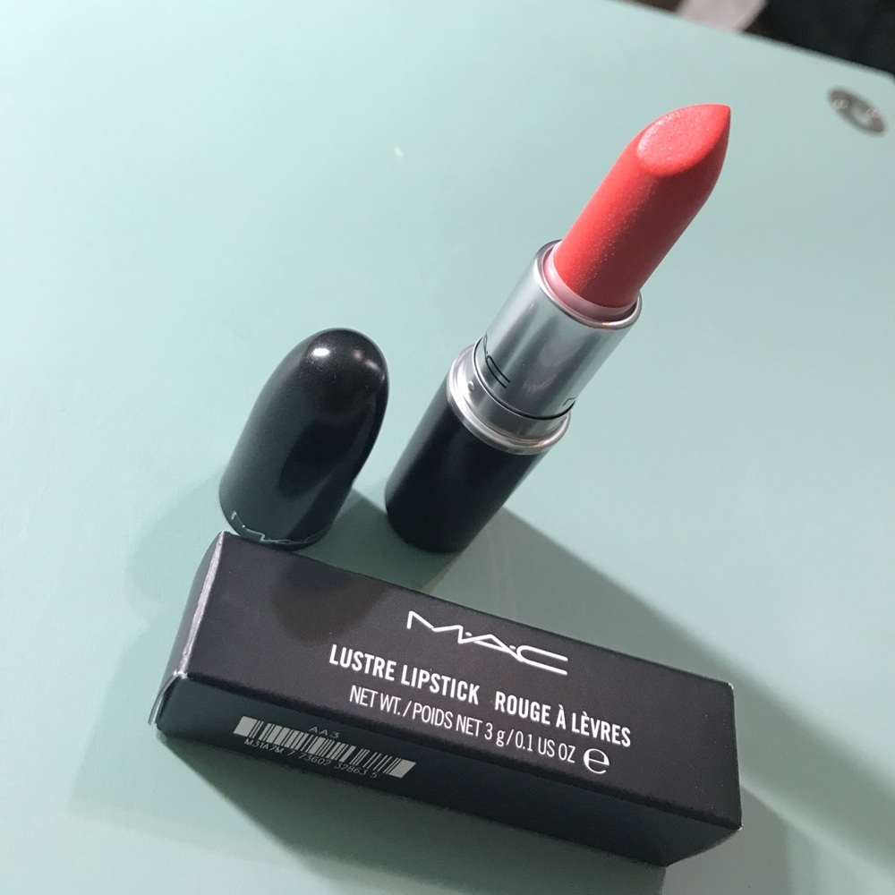 Mac LE Dreaming Dahlia 7M - Picture 2 of 3