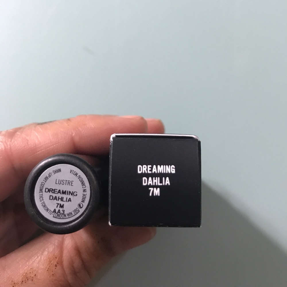Mac LE Dreaming Dahlia 7M - Picture 3 of 3