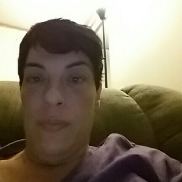 Meet your Posher, Andrea - Picture 1 of 1