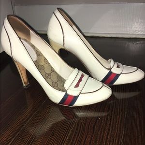 GUCCI white leather vintage 2004 pump
