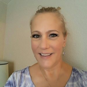 Meet your Posher, Diana