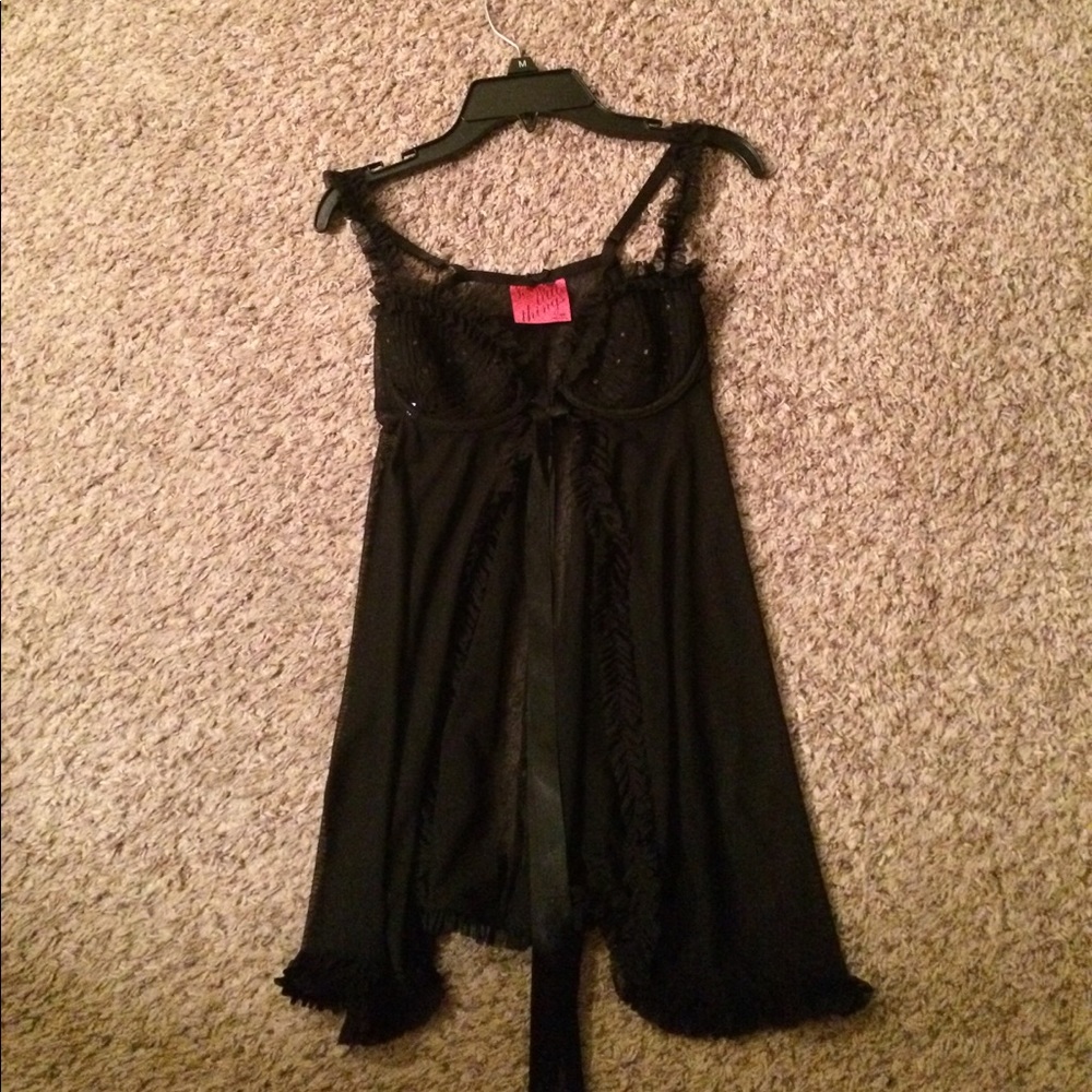 34 B black lingerie Victoria secret
