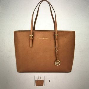 Michael Kors Jet Set Travel Tote