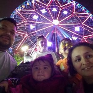 Meet your Posher, Santos