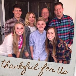 Meet your Posher, Cara