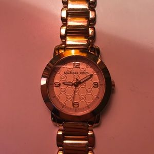 Michael Kors rose gold watch