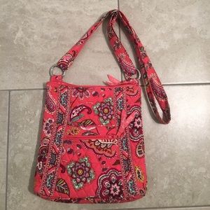 Very Bradley cross shoulder bag