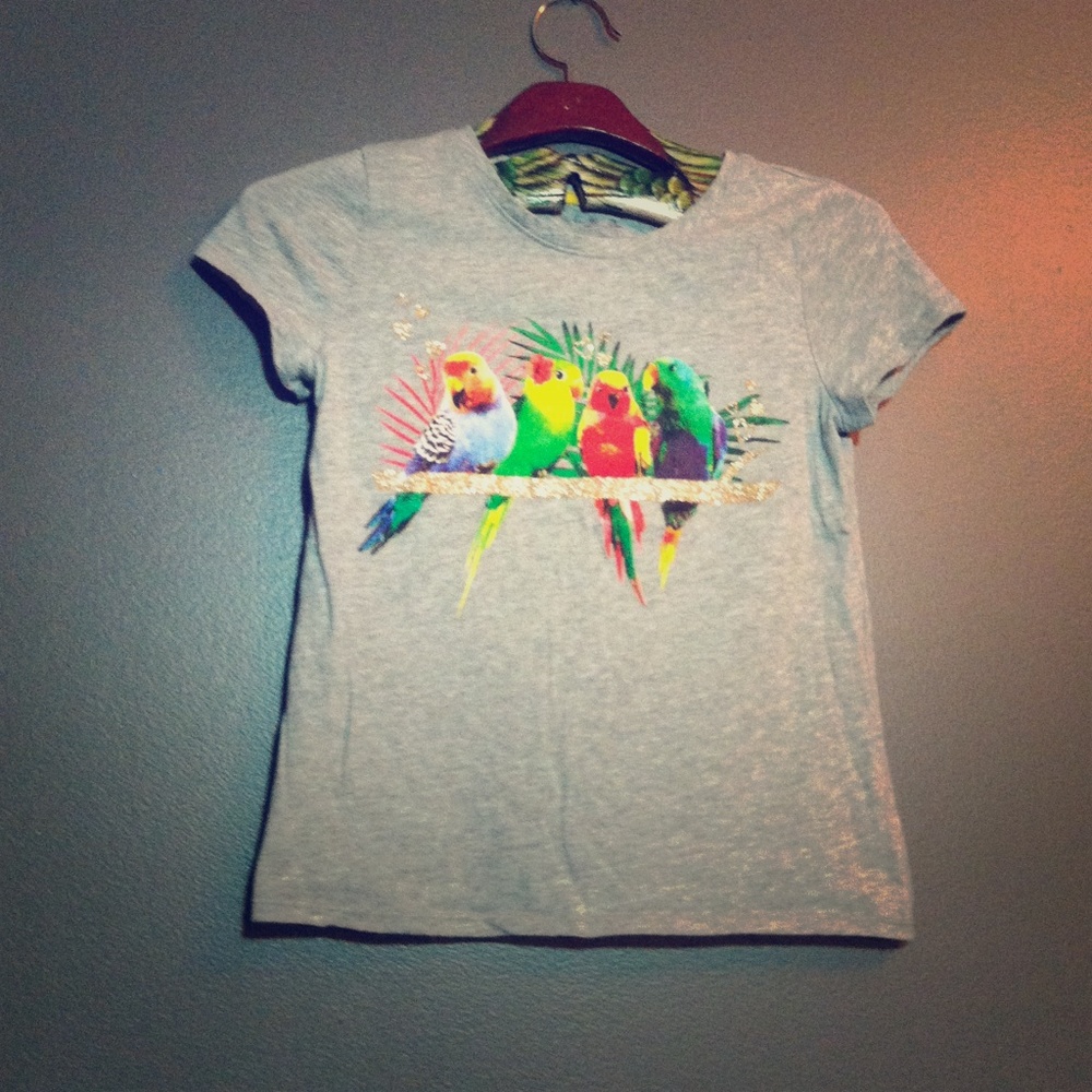 Bird t-shirt colorful lightly worn new condition