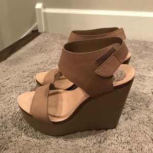 Vince Camuto platform wedge.