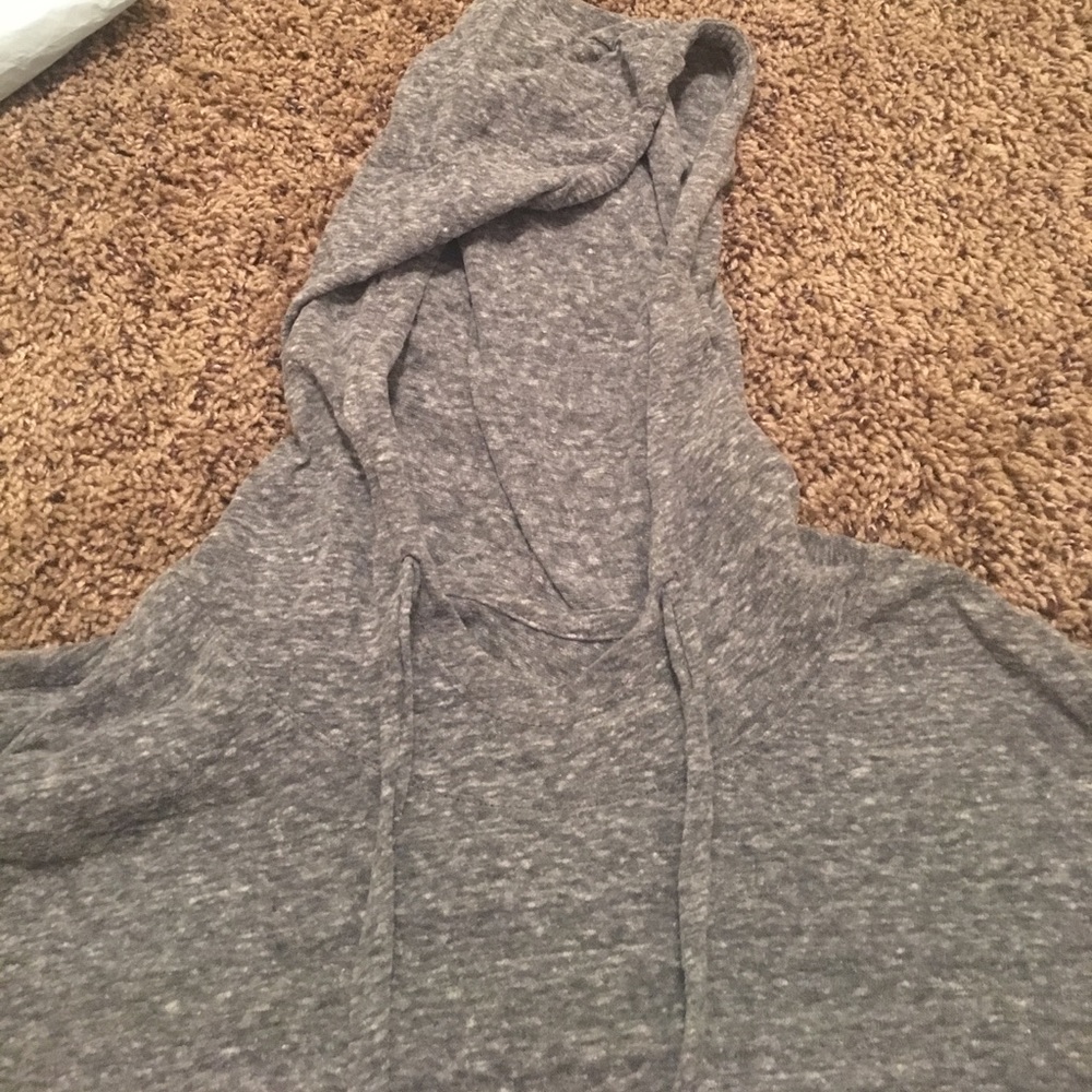 Too small - Picture 2 of 2