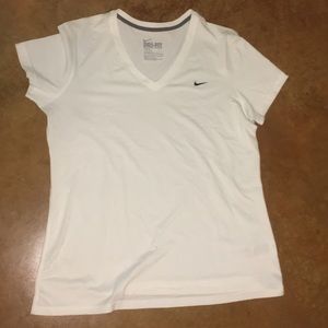 womens nike shirt