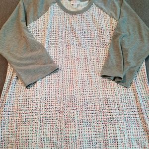 Lularoe Randy tee