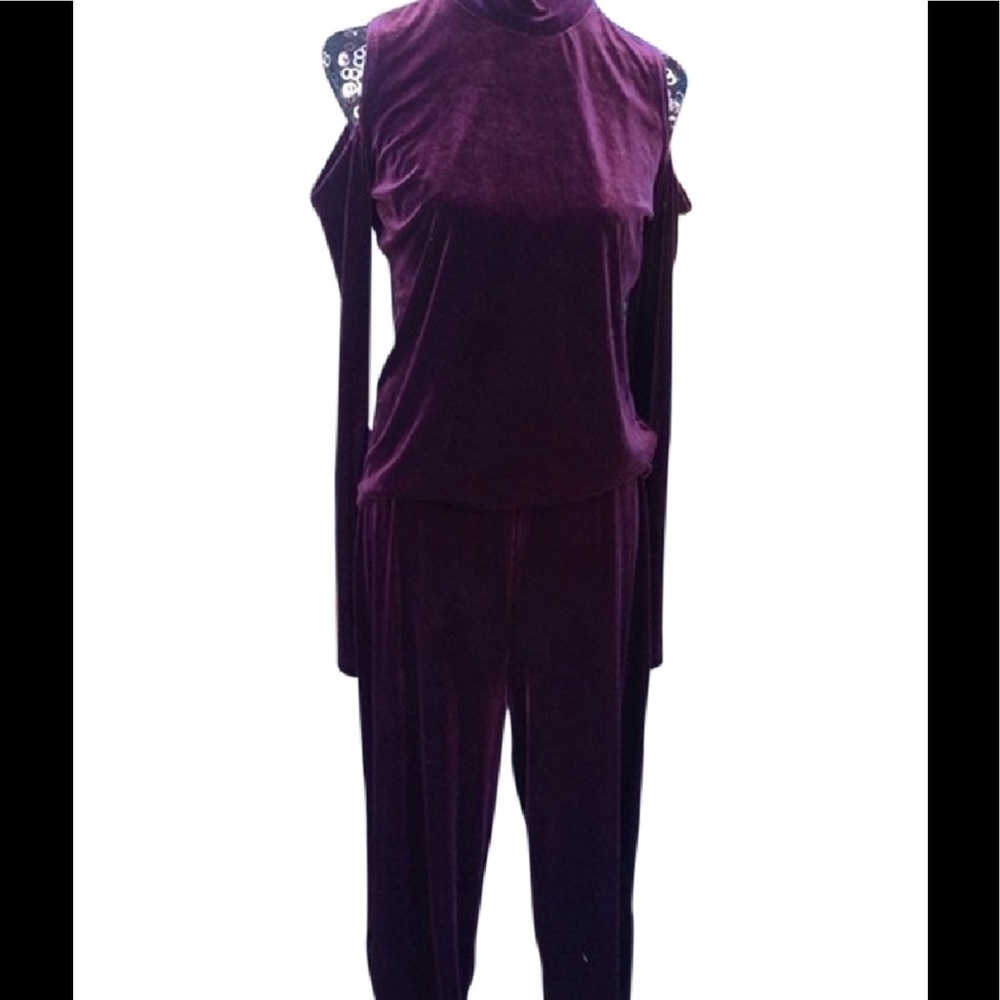 Vintage GANTOS  CUT-OUT SHOULDER VELOUR PANTSET SIZE L