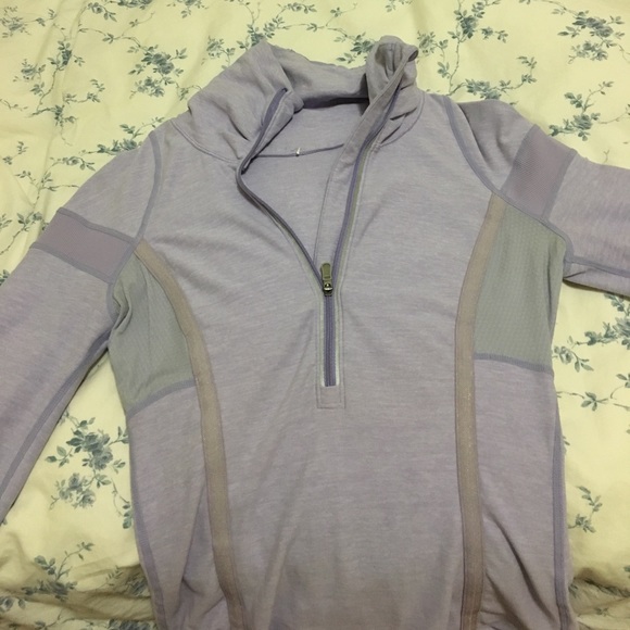 Lululemon pull over - Picture 1 of 5