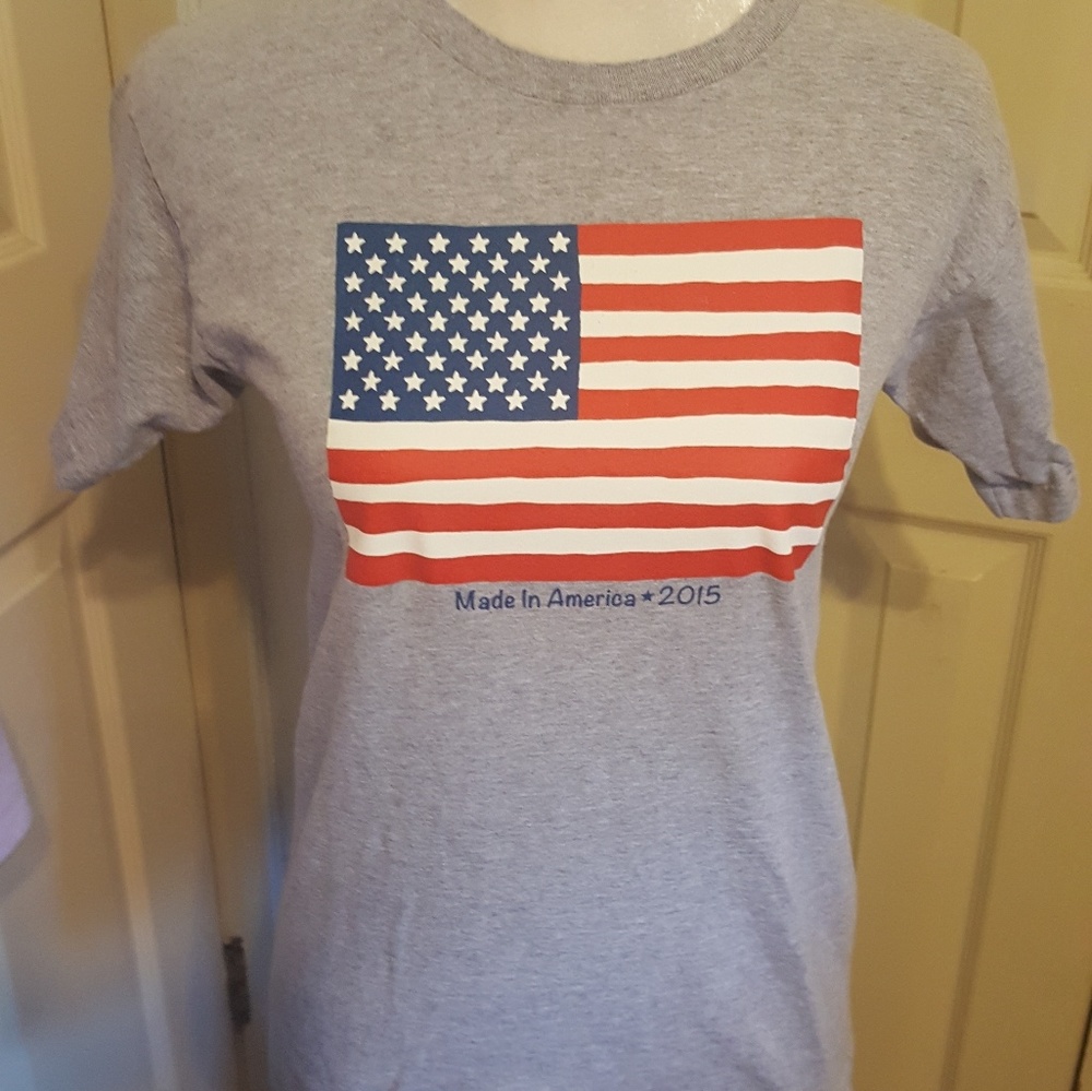 NWOT USA Flag  shirt