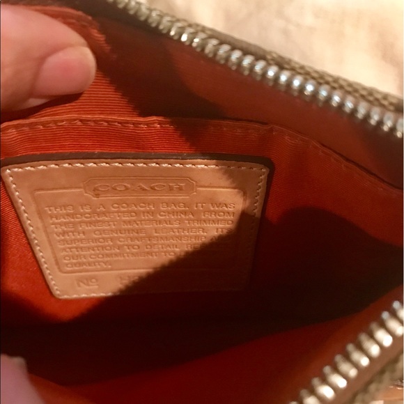 COACH signature purse💕 - Picture 3 of 3