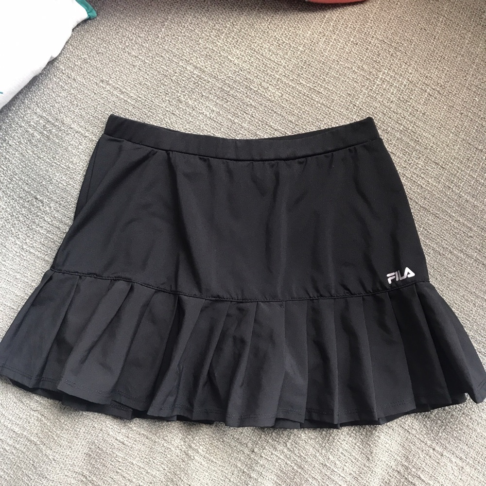 SOLD Fila tennis skirt pleated black - Picture 1 of 5