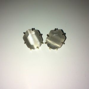 Discontinued Kendra Scott "Morgan" stud