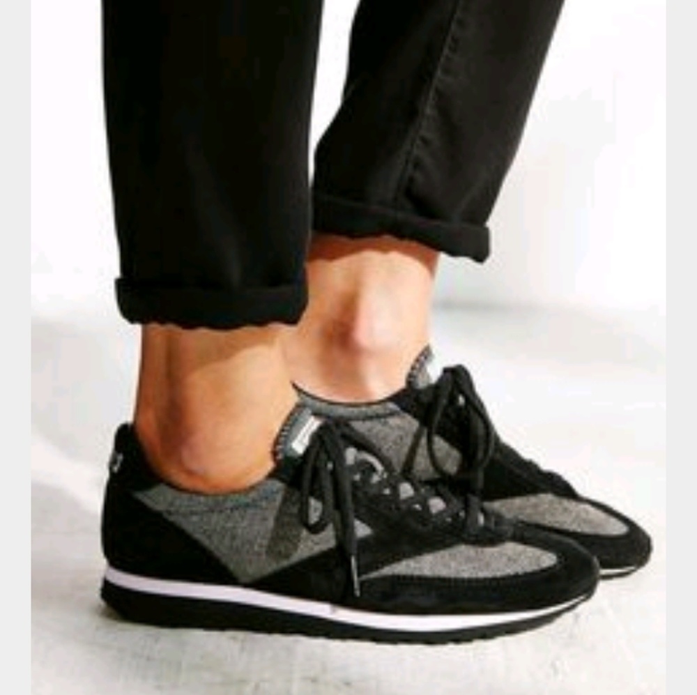 Brooks Vanguard Heritage