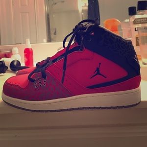 Never worn 5.5 Jordans