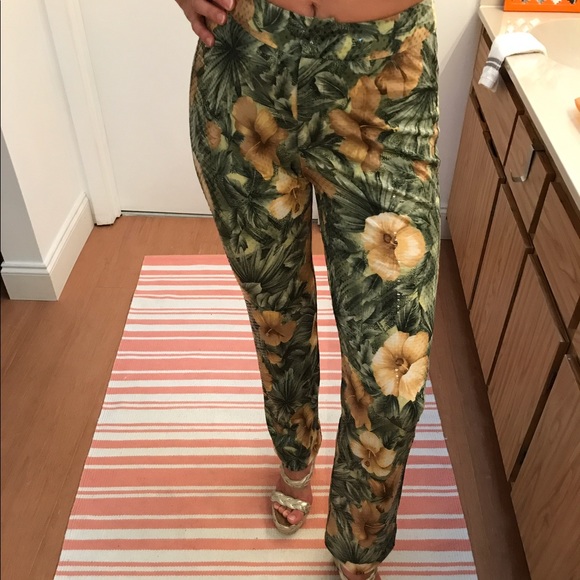 Beautiful evening pants by Cache - Picture 1 of 6