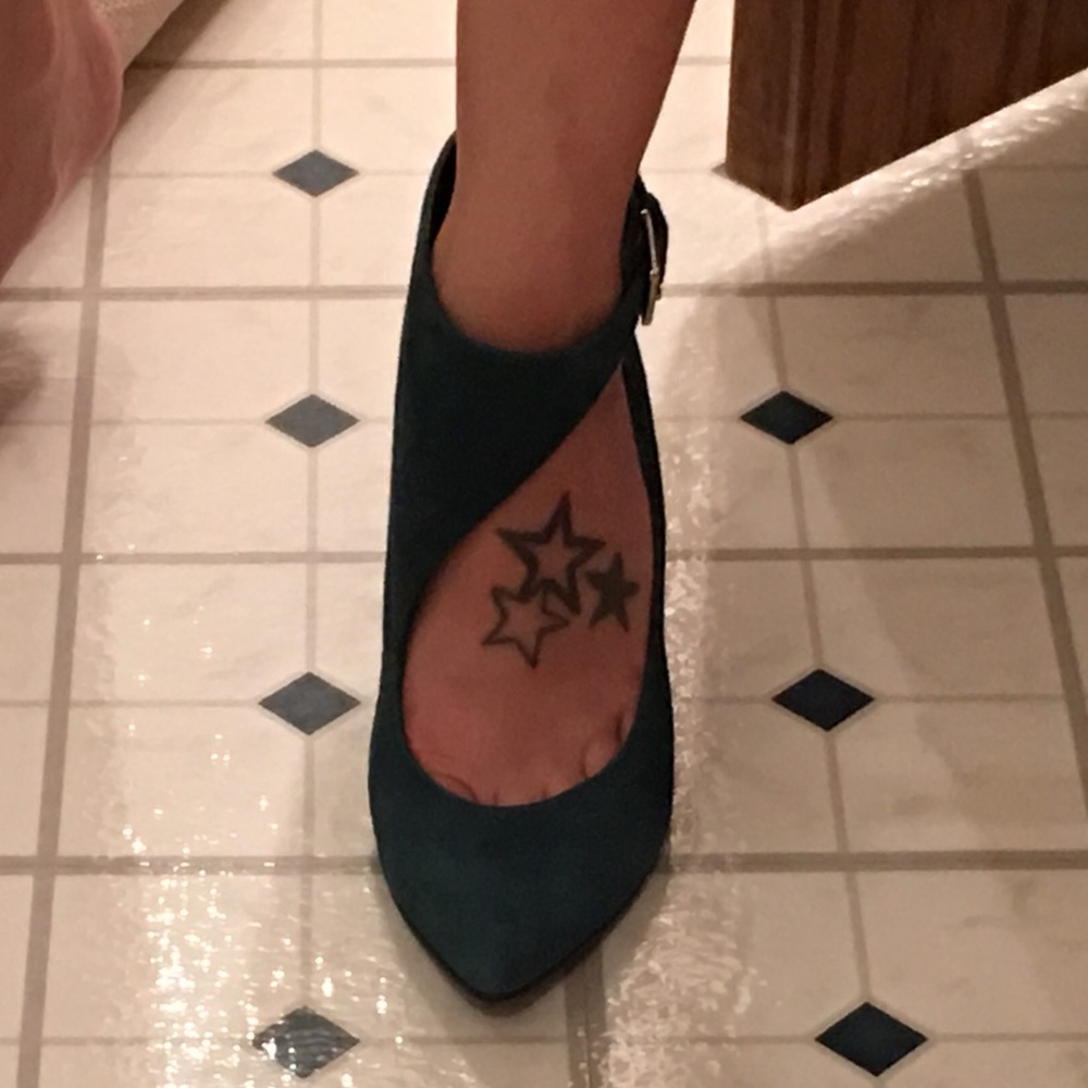 NIB Nine West turquoise heel. - Picture 4 of 7