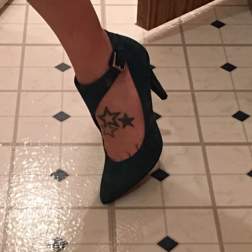 NIB Nine West turquoise heel. - Picture 6 of 7