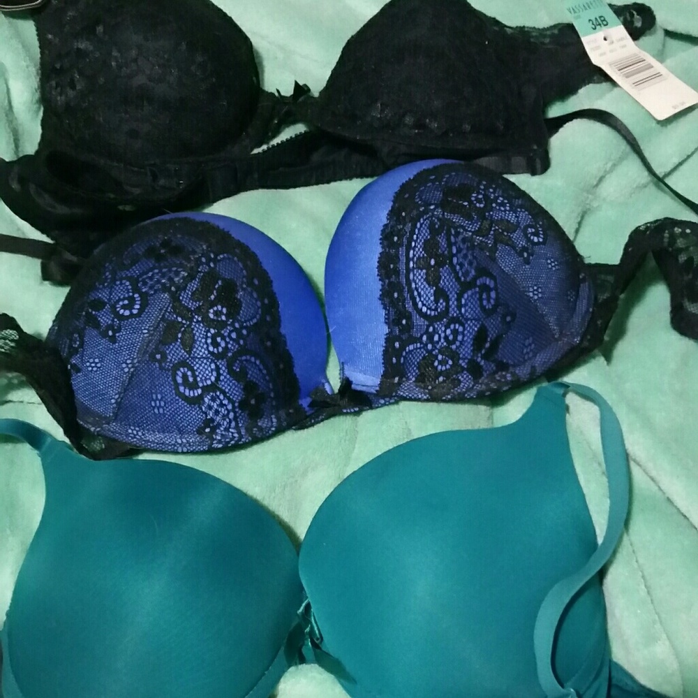 Lot of 3 new 34B bras