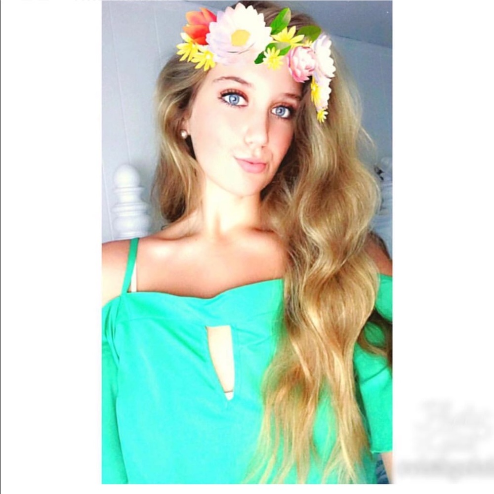 Meet your Posher, Brooke