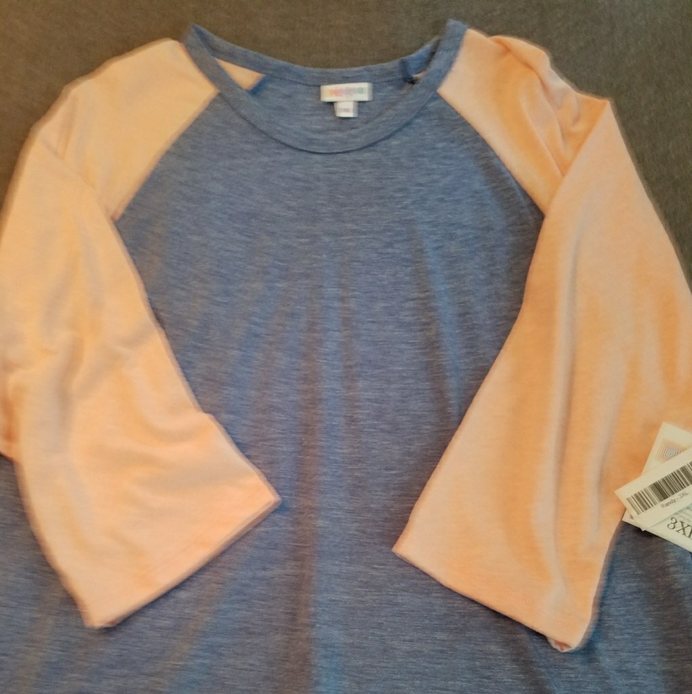 NWT Lularoe Randy Tee