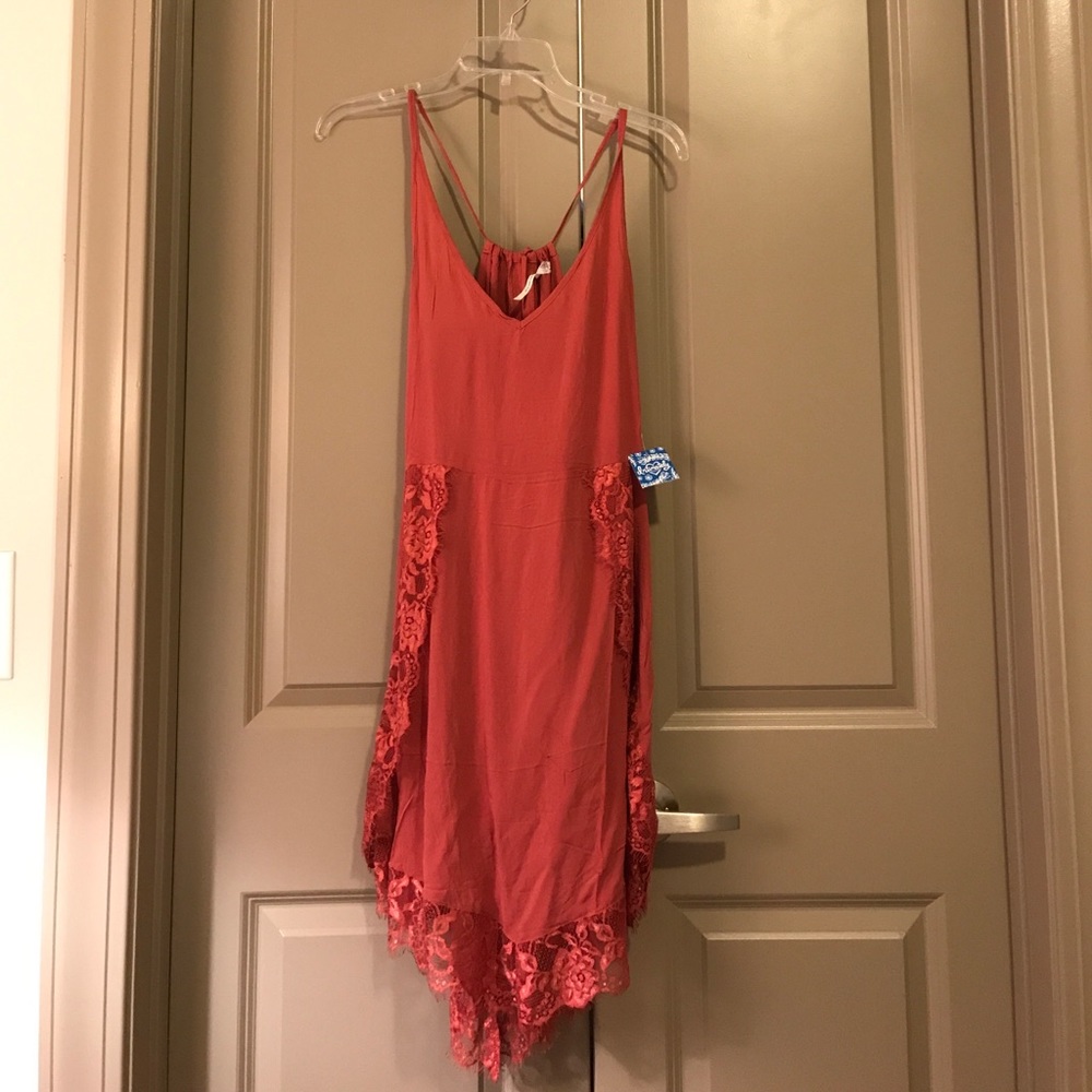 Free People eyelashes slip