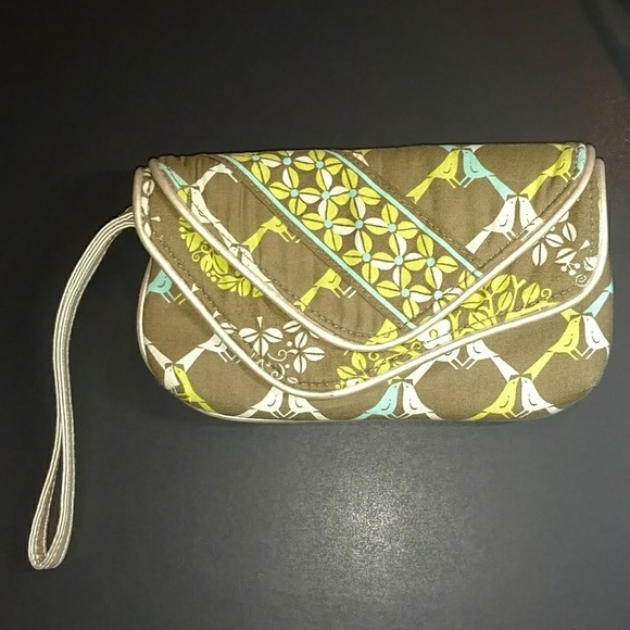 Vera Bradley Handbags - VERA BRADLEY FLAPPER WRISTLET