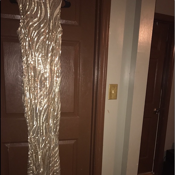 Evening dress - Picture 2 of 2