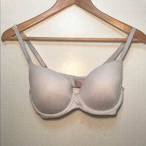 36C White Victoria Secret Bra with Pink inside cup