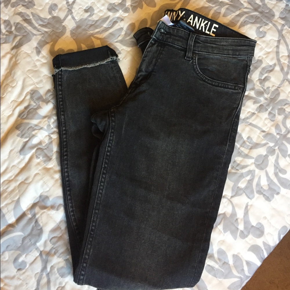 H&M Charcoal Grey Super Skinny Ankle Denim