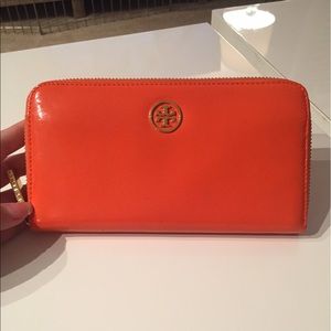 Tory burch long wallet
