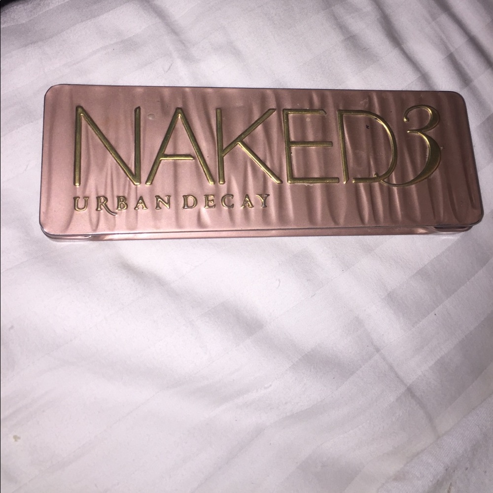 Naked 3 eyeshadow pallet