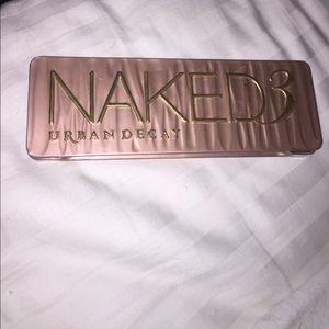Naked 3 eyeshadow pallet